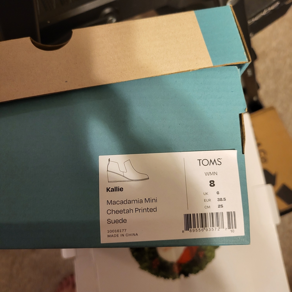 TOMS Cheetah Printed Suede Boots